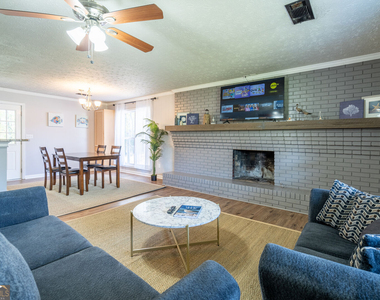4375 Park Street - Photo Thumbnail 5