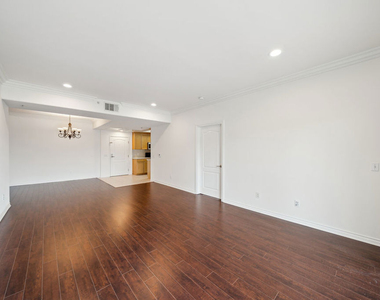 3328 S. Oakhurst Ave. - Photo Thumbnail 1