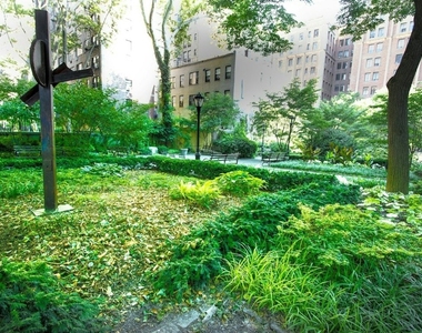 304 E 41st Street - Photo Thumbnail 3