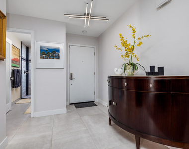 1173 E Alejo Road - Photo Thumbnail 4