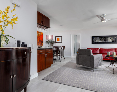 1173 E Alejo Road - Photo Thumbnail 5