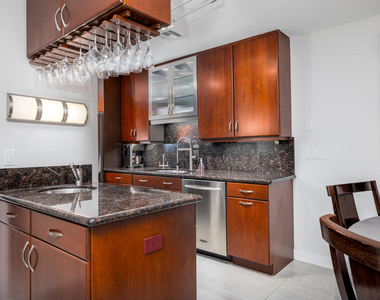 1173 E Alejo Road - Photo Thumbnail 11