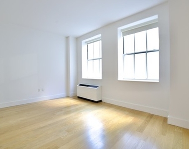 63 Wall Street - Photo Thumbnail 1