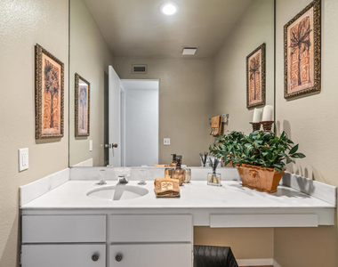215 Calle Bravo - Photo Thumbnail 20