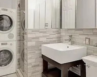 221 Mott St - Photo Thumbnail 3