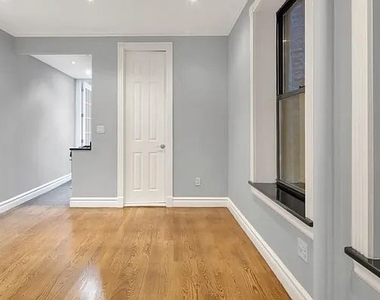 221 Mott St - Photo Thumbnail 1