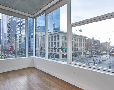 1600 2nd Ave - Photo Thumbnail 10