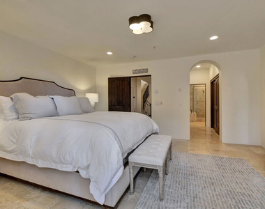 211 Bath Street - Photo Thumbnail 6