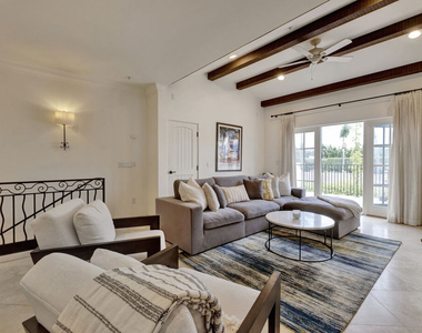 211 Bath Street - Photo Thumbnail 11