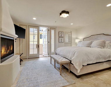 211 Bath Street - Photo Thumbnail 5