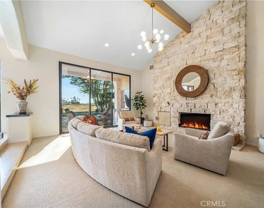 55840 Pebble - Photo Thumbnail 6