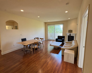 11722 Ohio Avenue - Photo Thumbnail 6