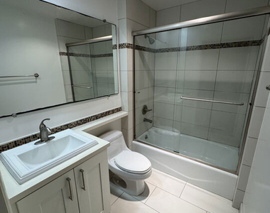 11722 Ohio Avenue - Photo Thumbnail 17