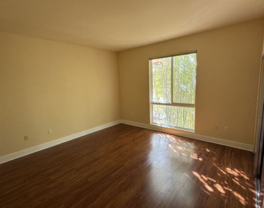 11722 Ohio Avenue - Photo Thumbnail 24