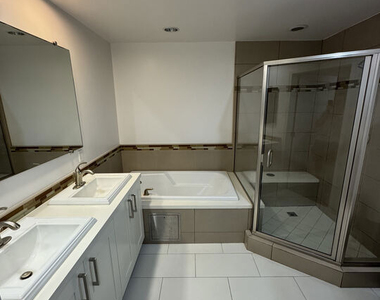 11722 Ohio Avenue - Photo Thumbnail 15