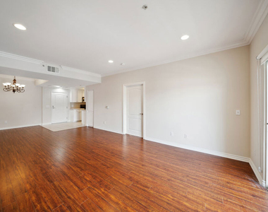 3328 S. Oakhurst Ave. - Photo Thumbnail 4