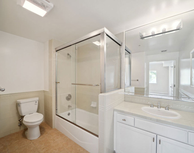 3328 S. Oakhurst Ave. - Photo Thumbnail 7
