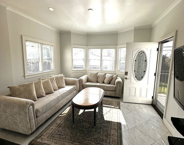 10736 Ashton Avenue - Photo Thumbnail 9