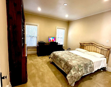 10736 Ashton Avenue - Photo Thumbnail 14