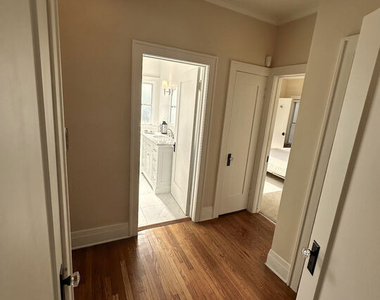 10736 Ashton Avenue - Photo Thumbnail 11