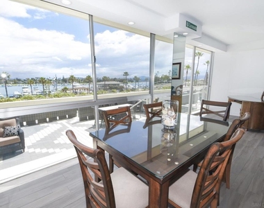 1710 Avenida Del Mundo - Photo Thumbnail 6