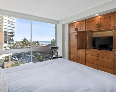 1810 Avenida Del Mundo - Photo Thumbnail 21