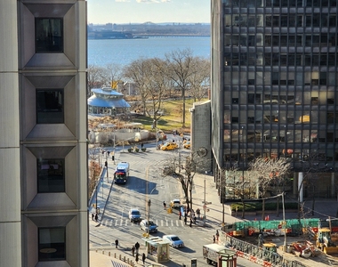 Water Street - Photo Thumbnail 14