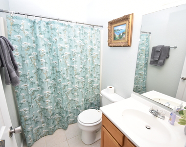 208 Gunter Street - Photo Thumbnail 18