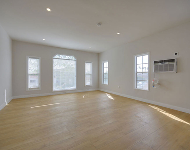 3035 West Boulevard - Photo Thumbnail 13