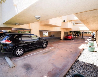 207 Elkwood - Photo Thumbnail 17