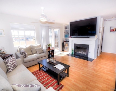 207 Elkwood - Photo Thumbnail 1