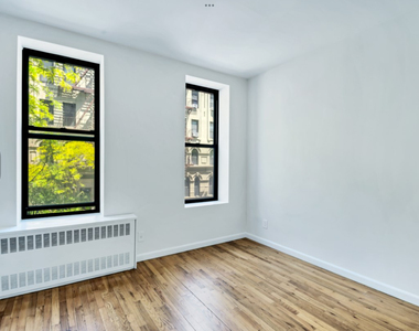 54th Street and 3rd Avenue  - Photo Thumbnail 4
