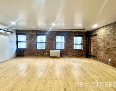 337 Kent Avenue - Photo Thumbnail 1