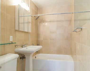 346 East 18th Street - Photo Thumbnail 4