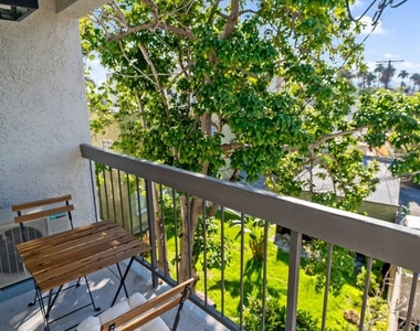 2501 S Westview Street - Photo Thumbnail 10