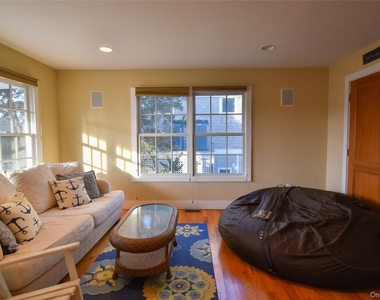 21 Bayside Avenue - Photo Thumbnail 9