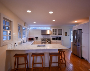 21 Bayside Avenue - Photo Thumbnail 6