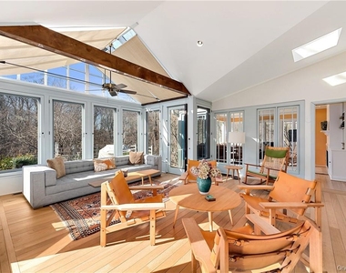 106 Old Stone Hill Road - Photo Thumbnail 8