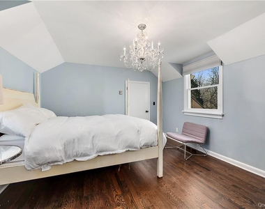 106 Old Stone Hill Road - Photo Thumbnail 14