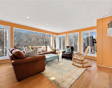 106 Old Stone Hill Road - Photo Thumbnail 4