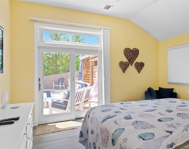 112 Ocean Road - Photo Thumbnail 9