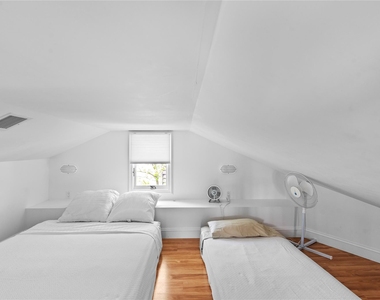 112 Ocean Road - Photo Thumbnail 16