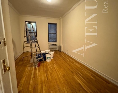 East 83rd Street - Photo Thumbnail 1