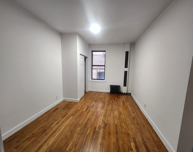566 West 162nd Street - Photo Thumbnail 2