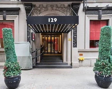 129 West 46th Street - Photo Thumbnail 4