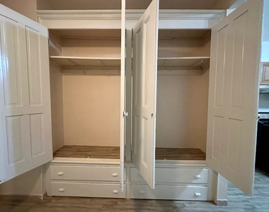 603 Fairview Avenue - Photo Thumbnail 6