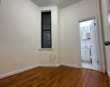 434 East 89th Street - Photo Thumbnail 3