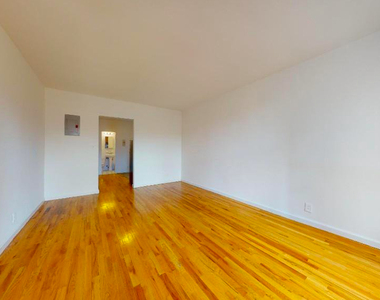 328 East 93rd Street - Photo Thumbnail 1