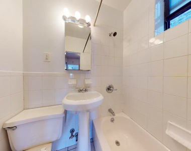 328 East 93rd Street - Photo Thumbnail 3
