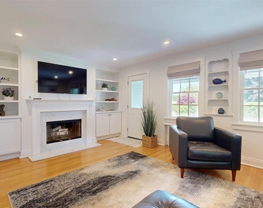 31 Liberty Street - Photo Thumbnail 16